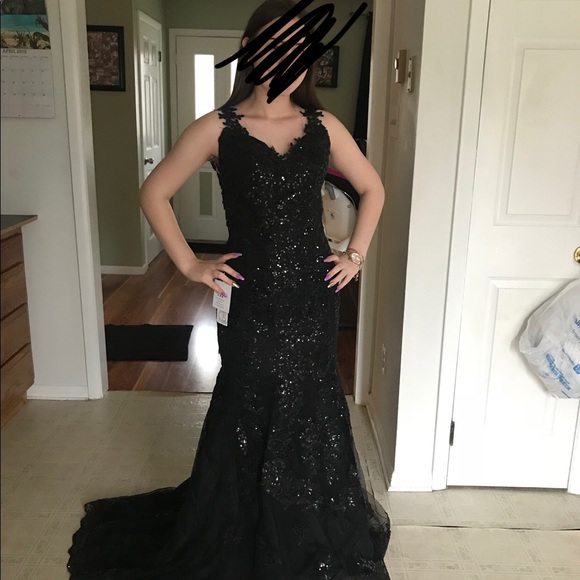 BLACK PROM DRESS - Picture 3 of 3